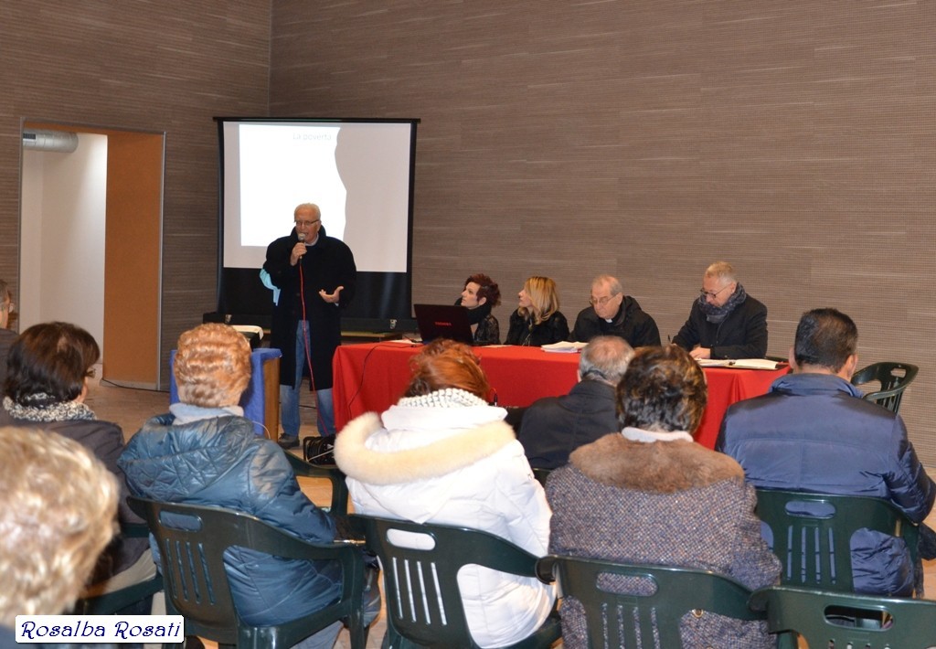 San Lorenzo Martire ® - 2015 12 20 - Il Convegno su povertà ed emarginazione ad Isola del Liri - DSC_0531