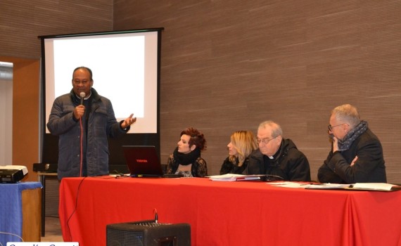 San Lorenzo Martire ® - 2015 12 20 - Il Convegno su povertà ed emarginazione ad Isola del Liri - DSC_0532