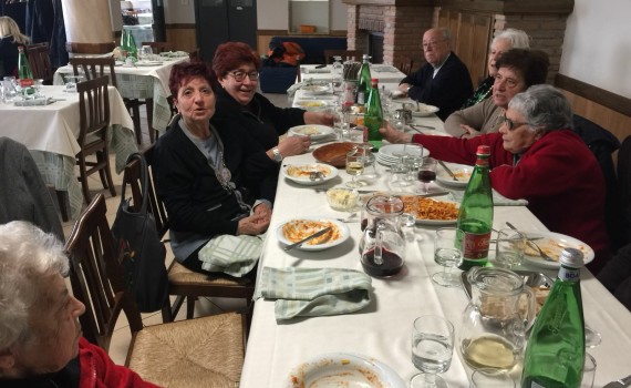 2018 03 08 - San Lorenzo Parrocchia IT - Festa Donna Centro Anziani - Rosalba Rosati - 28951185_1626003407486763_3245334837124399104_o